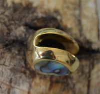 Load image into Gallery viewer, Plug Ohrgewicht Messing Paua zum Einhängen Tropfen gold
