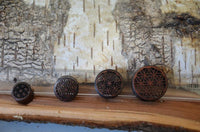 Load image into Gallery viewer, Plug Tunnel Holz filigran Blume des Lebens double flared
