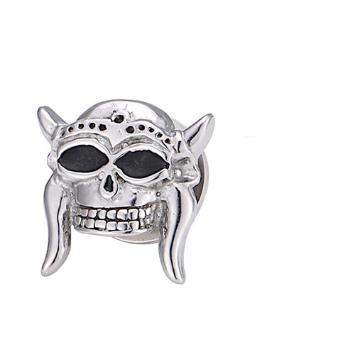 The Edelstahl Plug silber Farben is a thin screw plug shaped like a Totenkopf Viking helmet skull, featuring black eye sockets and detailed teeth, displayed against a plain white background.