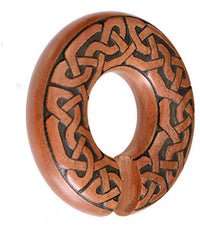 Load image into Gallery viewer, Piercing Narraholz Holz Ohrgewicht Ring Donut keltisch Knoten

