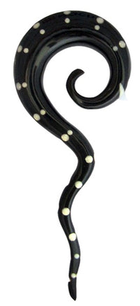Load image into Gallery viewer, Horn Piercing Expander schwarz Thai-Spirale Punkte weiß
