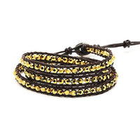 Load image into Gallery viewer, The Glitzer Lederarmbänder is a dreilagig, verstellbar Lederarmband with facettierten, bunten Glaskristall Perlen, featuring a knotted loop closure.

