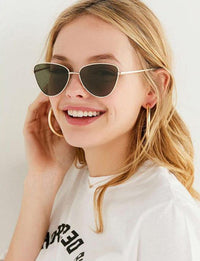 Load image into Gallery viewer, Trend Sonnenbrille dreieckig 400 UV Cateye Metall
