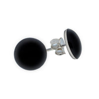 Load image into Gallery viewer, Onyx Ohrstecker schwarz gewölbt rund eingefasst 925 Sterling Silber Silberohrstecker
