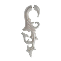Load image into Gallery viewer, A white stainless steel fake ear piercing in a spiral design, inspired by tribal and organic styles. The intricately carved stud resembles bone and features curved, pointed edges. Product: Fake Ohr Piercing Bone Knochen Edelstahl weiß Spiralen Dehner Ohrstecker Ohrring.
