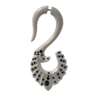 Load image into Gallery viewer, A white spiral-shaped fake ear piercing stud made of stainless steel, designed as a bone expander with black dots and a small iridescent stone—perfect for stylish faux lobe piercings. Product: Fake Ohr Piercing Bone Knochen Edelstahl weiß Spiralen Dehner Ohrstecker Ohrring.
