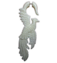 Load image into Gallery viewer, Fake Ohr Piercing Bone Knochen Edelstahl weiß Plug Pfeil Schwan Phönix Abalone
