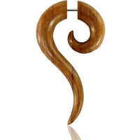 Load image into Gallery viewer, The Ohrring Holz Fake Piercing lange Spirale Edelstahl Dehnschnecke features a polished wooden spiral design with a stainless steel bar, offering a stylish stretched look as a fake piercing—no commitment needed.
