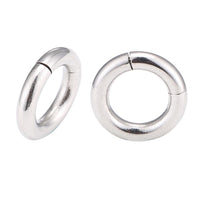 Cargar imagen en el visor de la galería, Universal Piercing Segmentring Klicker Edelstahl silbern Piercingring
