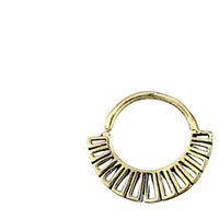 Load image into Gallery viewer, Septum Piercing Messing 1.2mm Segmente Ohrringe
