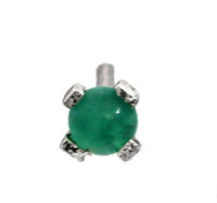 Cargar imagen en el visor de la galería, The Nostril Piercing Silber Nasenstecker Stein 0.8mm features a small round green stone in a silver four-prong setting, ideal for subtle nose piercings, shown on a plain white background.
