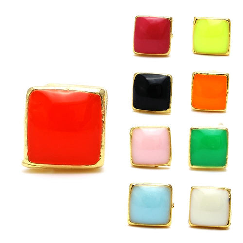 Nine square-shaped rings with gold-colored edges, each in a unique solid color, are displayed. They pair beautifully with the Brass Ohrstecker Stern Sterne bunt Unisex Ohrringe, which are nickelfrei for comfortable, stylish wear.
