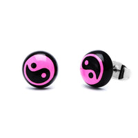 Cargar imagen en el visor de la galería, Ohrstecker Halbkugel Yin Yang 8 mm Acryl Unisex Ohrringe Edelstahl nickelfrei zweifarbig
