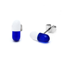 Load image into Gallery viewer, Ohrstecker Pille Tablette schmal 9 mm zweifarbig Edelstahl Unisex Schmuck Ohrringe
