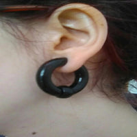Load image into Gallery viewer, Ball Closure Piercing Klemmkugel Ring schwarz Acryl - chic - net.de
