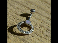 Cargar imagen en el visor de la galería, Bauchnabelpiercing aus Edelstahl &amp; Silber mit Punkte Ring - chic - net.de
