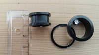 Load image into Gallery viewer, Edelstahl Flesh Tunnel ribbed Plug schwarz Glitzer Zirkonia Stein Schraubplug - chicnit.com
