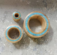Load image into Gallery viewer, Flesh Tunnel Krokodilholz Rim Inlay dünn Türkis double flared - chicnit.com

