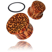 Load image into Gallery viewer, Holzplug Kokosholz braun single flared Muster schwarz rot handgeschnitzt Tribal Holz Plug Tunnel - chicnit.com
