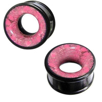 Load image into Gallery viewer, Holztunnel Eisenholz Achat pink schwarz Achatinlay Naturmuster handgeschnitzt Tribal Holz Tunnel Plug - chicnit.com
