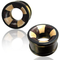 Cargar imagen en el visor de la galería, laminierter Holztunnel braun weiß schwarz drei Hölzer Tribal Holz Tunnel handgeschnitzt Plug - chicnit.com
