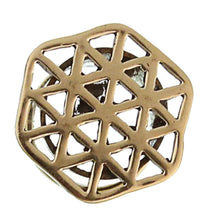 Load image into Gallery viewer, Messing Wabe Dreiecke antik gold ribbed Flesh Tunnel - chicnit.com
