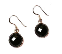 Load image into Gallery viewer, Ohrringe gewölbt Silberohrringe Onyx 925er Sterling Silber Damen Ohrhänger schwarz rund geschliffen - chicnit.com
