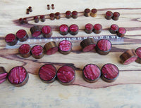 Cargar imagen en el visor de la galería, Organic Sonoholz dunkel Plug magenta fuchsia Resin Inlay schillernd Tribal - chicnit.com
