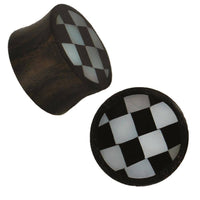 Load image into Gallery viewer, Organic Sonoholz Plug Schachbrett Resin Perlmutt schwarz weiß Tribal - chicnit.com
