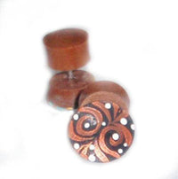 Load image into Gallery viewer, Tribal Fake Plug Holz Edelstahl Tunnel Sonoholz handbemalt gebogen 1 mm - chicnit.com
