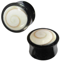 Cargar imagen en el visor de la galería, Tribal Horn Plug Shiva Auge Shivaauge Organic Plugs Piercing Ohrstecker Unisex schwarz Tunnel Expander - chicnit.com
