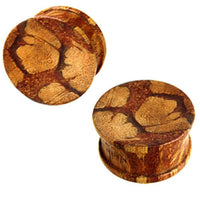 Load image into Gallery viewer, Tribal Tigerholz konkav Maserung Holz Plug braun Holzplug handgeschnitzt ribbed - chicnit.com
