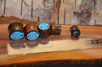 Cargar imagen en el visor de la galería, Tunnel Sonoholz Resin Türkis Inlay Spiralbögen - chicnit.com
