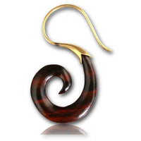 Load image into Gallery viewer, Fake Holz Piercing Narra Wood Brass Spirale golden Ohrring Ohrhänger Organic Tribal - chic - net.de
