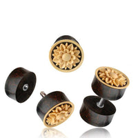 Load image into Gallery viewer, Fake Holz Plug Tamarinde Kokosschale Blume geschnitzt hell Edelstahl Organic Tribal - chic - net.de
