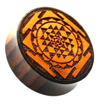 Load image into Gallery viewer, Flesh Plug Holz Sri Yantra hell dunkel double flared - chic - net.de
