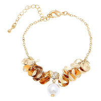 Load image into Gallery viewer, Glitzer Brass Armband Perle goldene Plättchen gebogen Zirkonia verstellbar 18 - 23 cm - chic - net.de
