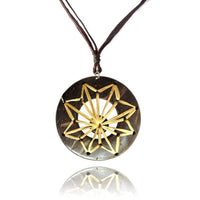 Load image into Gallery viewer, Kette Kokos Holz Kreis Anhänger mit hellem Bast Sternform mit verstellbarer Bauwollkette - chic - net.de

