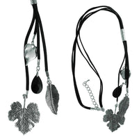 Load image into Gallery viewer, Kette Lederbänder schwarz Anhänger Messing Blatt Feder Herz Zirkonia Stein 68 - 74 cm - chic - net.de
