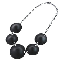 Load image into Gallery viewer, Ketten kurze Halskette Edelstahl schwarz fünf Kreise Ausbuchtung 54 cm - chic - net.de
