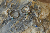 Load image into Gallery viewer, Klapp Segmentring Piercing Edelstahl unten Steine Punkte - chic - net.de

