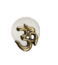 Cargar imagen en el visor de la galería, Labret Lippen Piercing Acryl Om Zeichen antik gold Brass - chic - net.de
