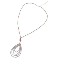 Load image into Gallery viewer, lange Kette 69 - 75cm Anhänger 10,5 cm silbern Brass Tropfen Lederband beige - chic - net.de
