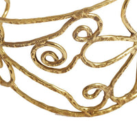 Cargar imagen en el visor de la galería, Messing Armreif antik golden filigran gehämmert Herz Blume groß 50mm breit - chic - net.de
