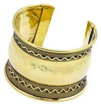 Cargar imagen en el visor de la galería, Messing Brass Armreif Wellen Wölbung oxidiert gold nickelfrei antik Seile Tribal Schmuck - chic - net.de
