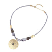 Load image into Gallery viewer, Messing Kette silber grau Seil Anhänger Kreis Kristall gehämmert 41 - 50cm Karabiner - chic - net.de
