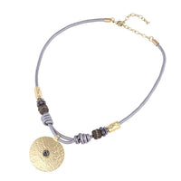Load image into Gallery viewer, Messing Kette silber grau Seil Anhänger Kreis Kristall gehämmert 41 - 50cm Karabiner - chic - net.de
