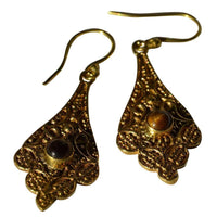 Load image into Gallery viewer, Messing Ohrringe Tigerauge Stein braun gold lang wellig - chic - net.de
