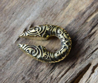Load image into Gallery viewer, Ohrgewicht Brass 12mm Tropfen Spiralen Schlüsselloch - chic - net.de
