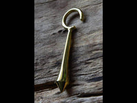 Load image into Gallery viewer, Ohrgewicht Brass 4mm Piercing Ring mit langer Spitze - chic - net.de
